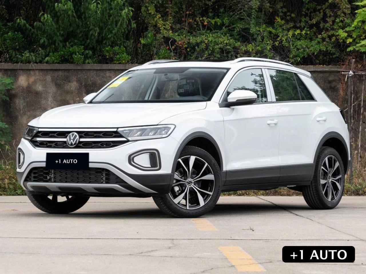 Volkswagen T-Roc 2026, вид спереди